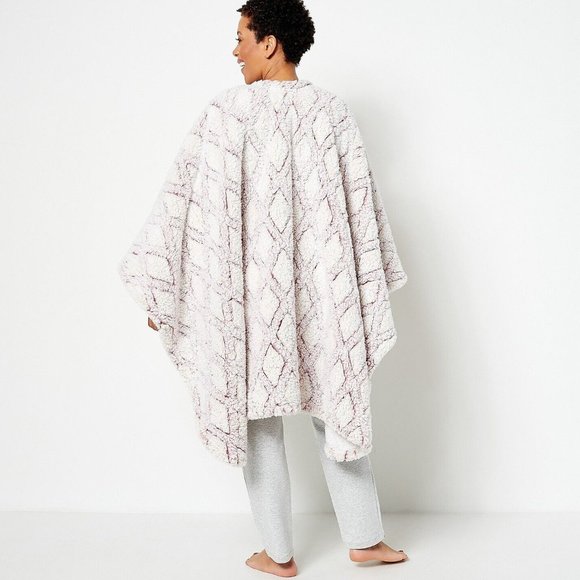 Berkshire Blanket Ultrasonic Diamond Cut Cape Wrap - Teal (OS) h263985 - Picture 2 of 2